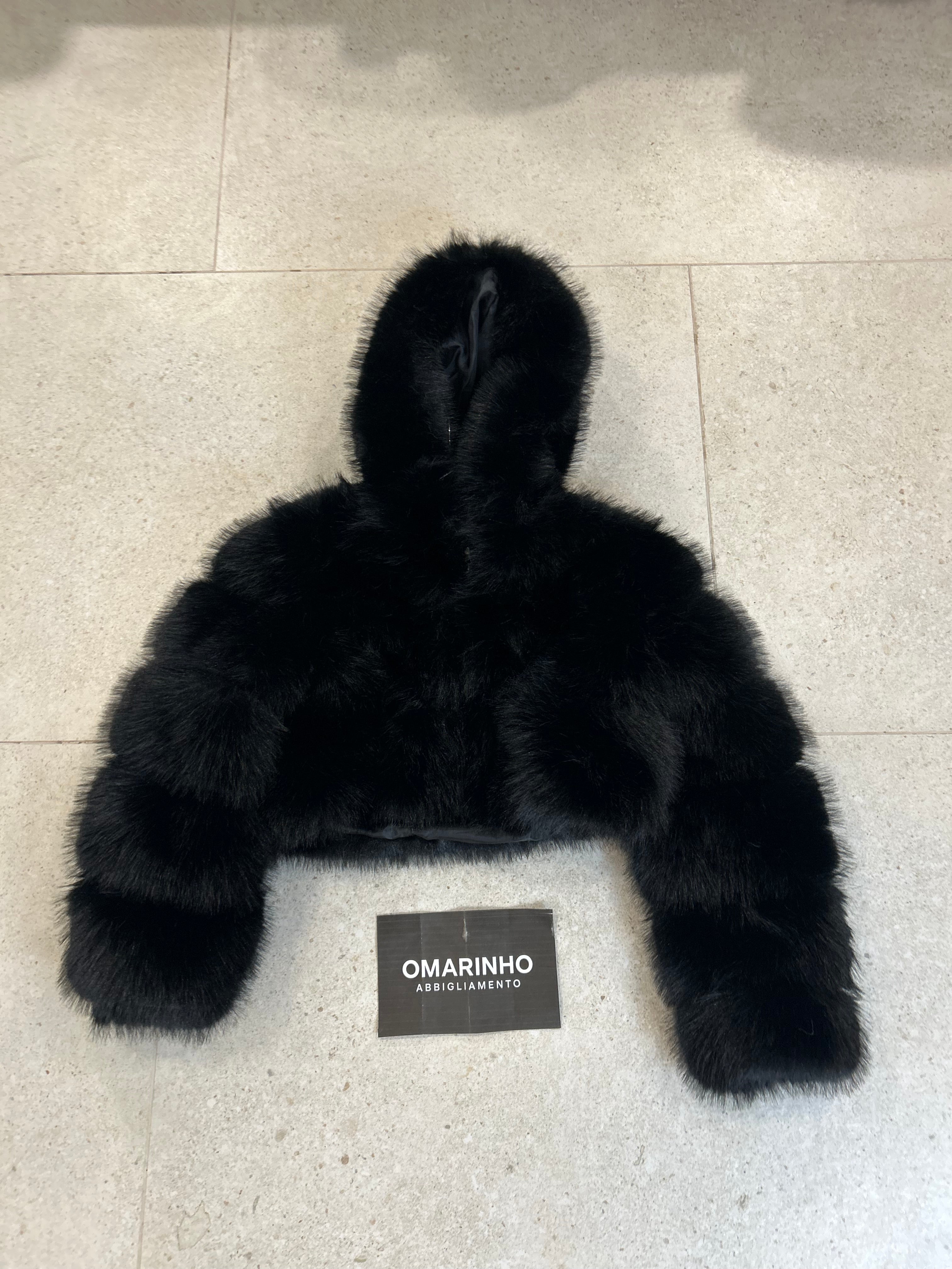 LUXURY FUR - Giacca Pelliccia Eco con Cappuccio Nero Cropped